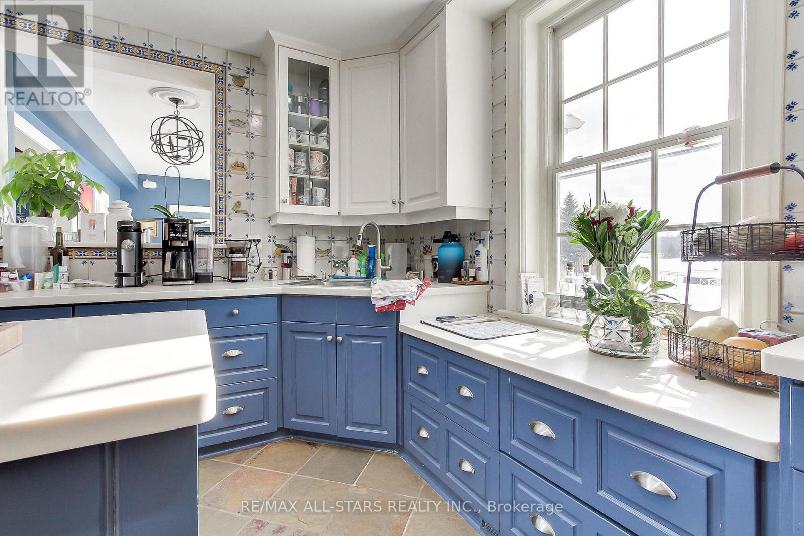 4901 Vandorf Road W Property Photo 8