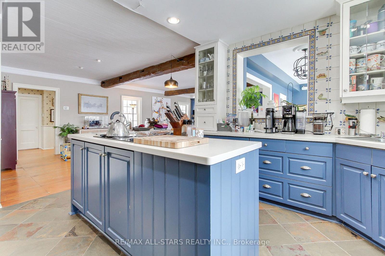 4901 Vandorf Road W Property Photo 10