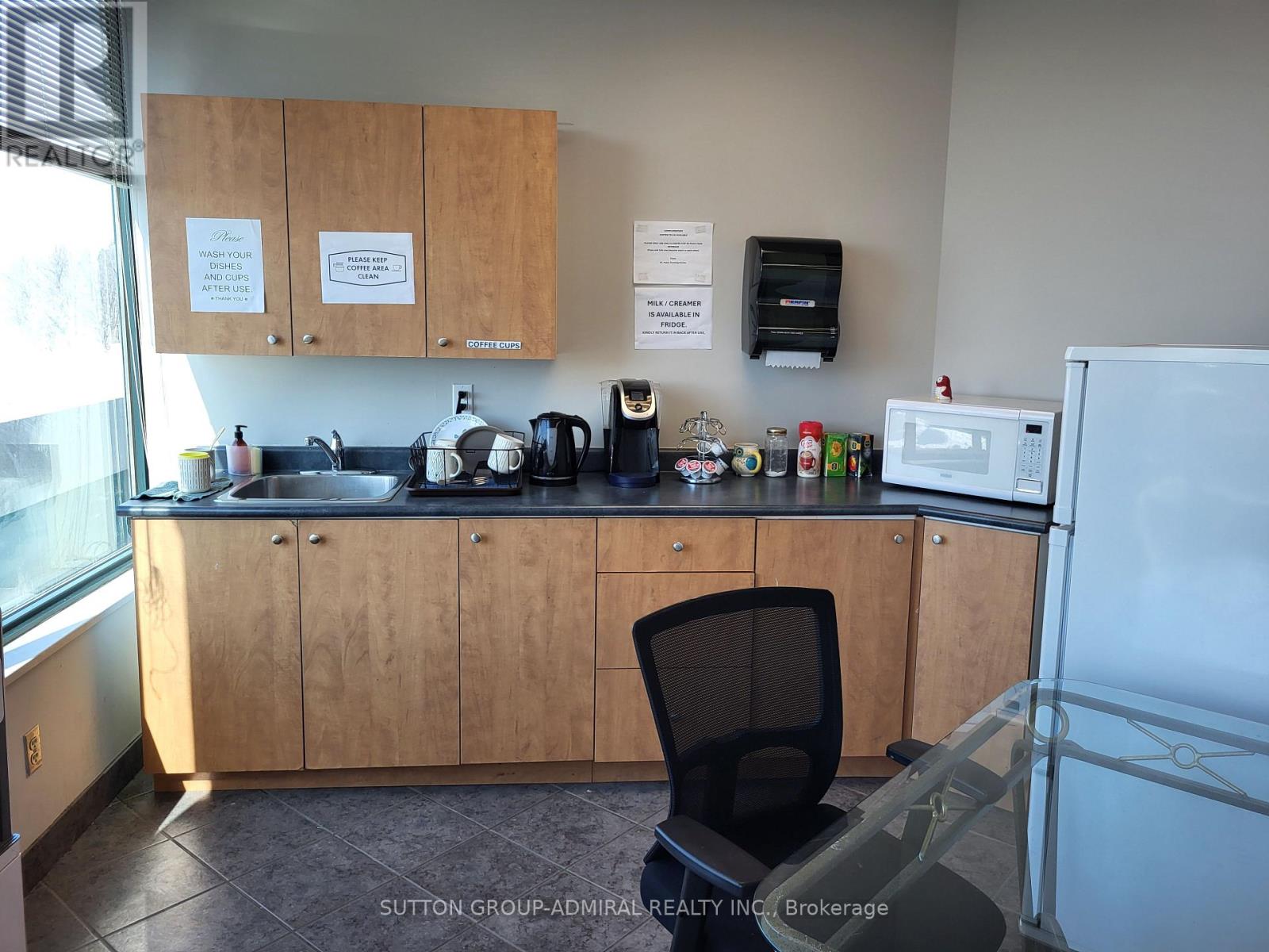 200 - 3100 Steeles Avenue W Property Photo 10