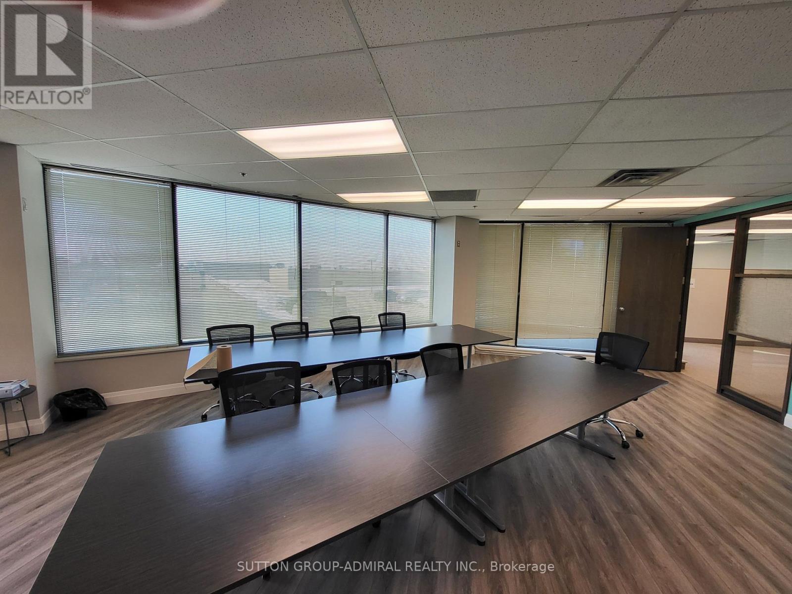200 - 3100 Steeles Avenue W Property Photo 13