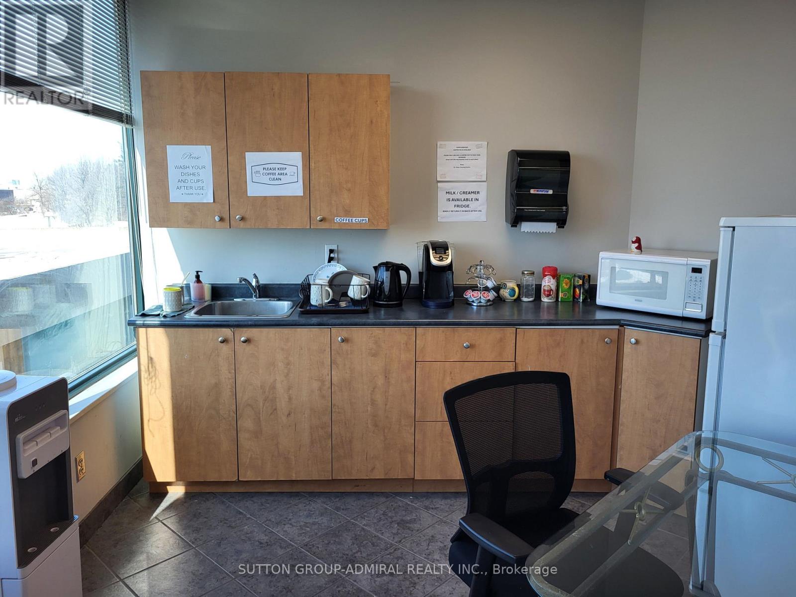 200 - 3100 Steeles Avenue W Property Photo 16
