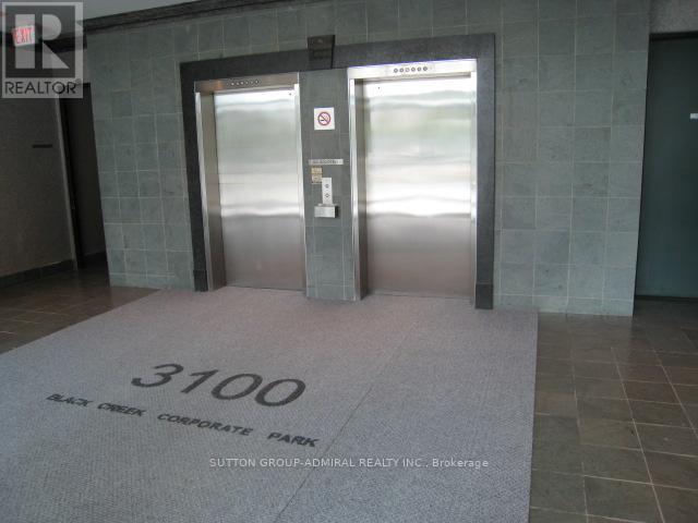 200 - 3100 Steeles Avenue W Property Photo 26