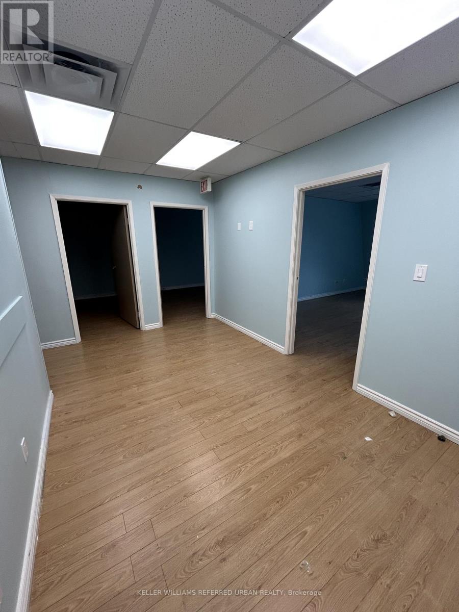 10132 Yonge Street #201 Property Photo 4