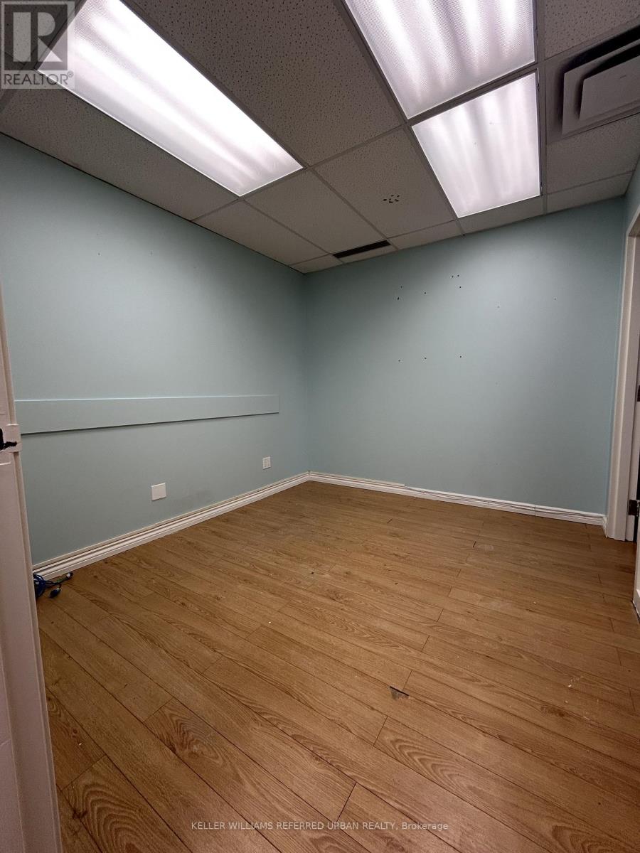 10132 Yonge Street #201 Property Photo 14