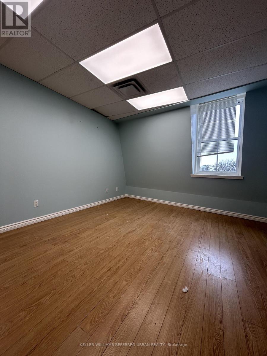 10132 Yonge Street #201 Property Photo 19