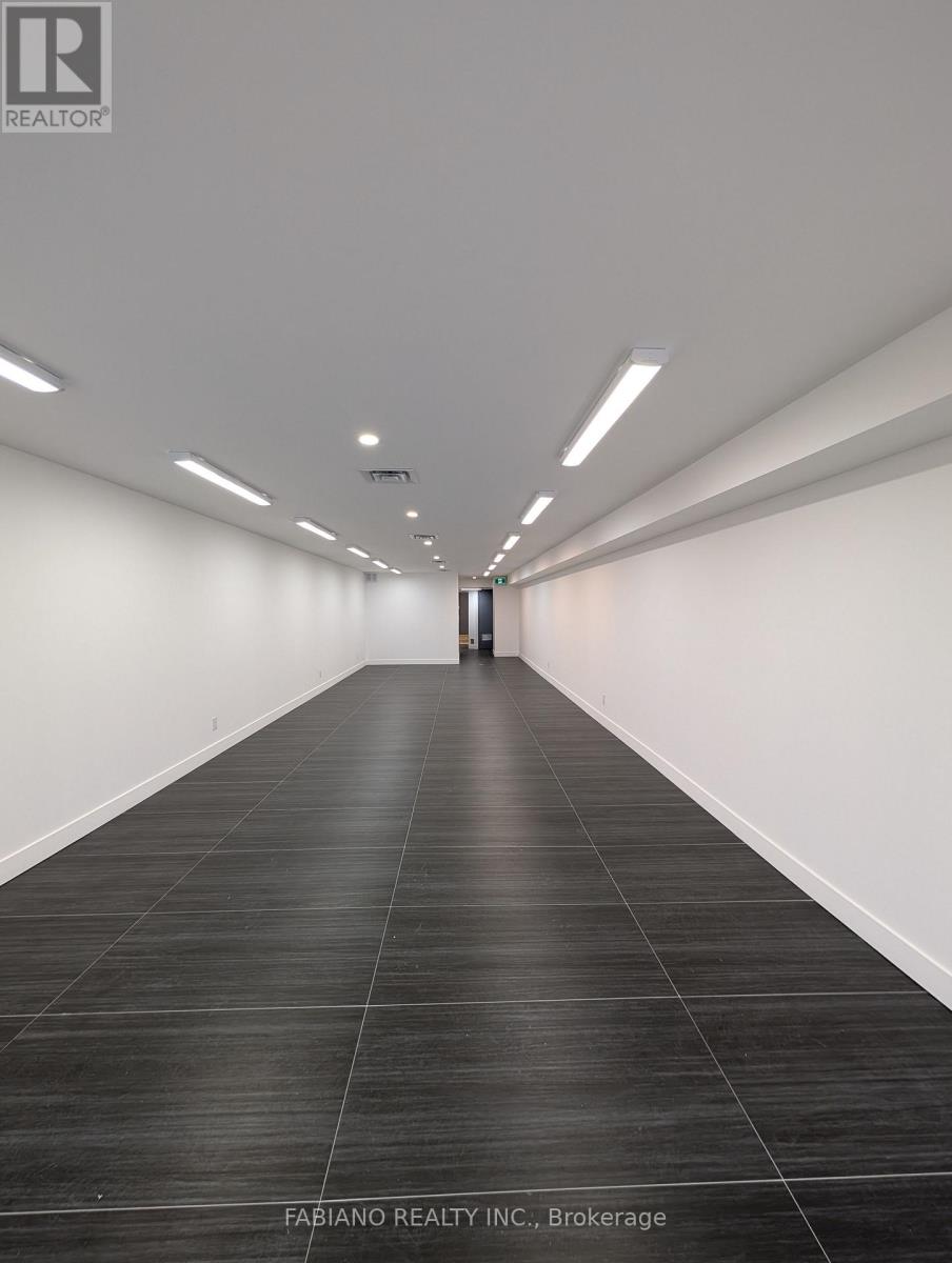2 - 13130 Yonge Street Property Photo 4