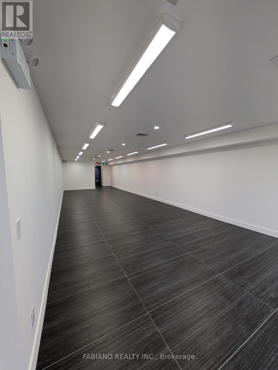 2 - 13130 Yonge Street Property Photo 7