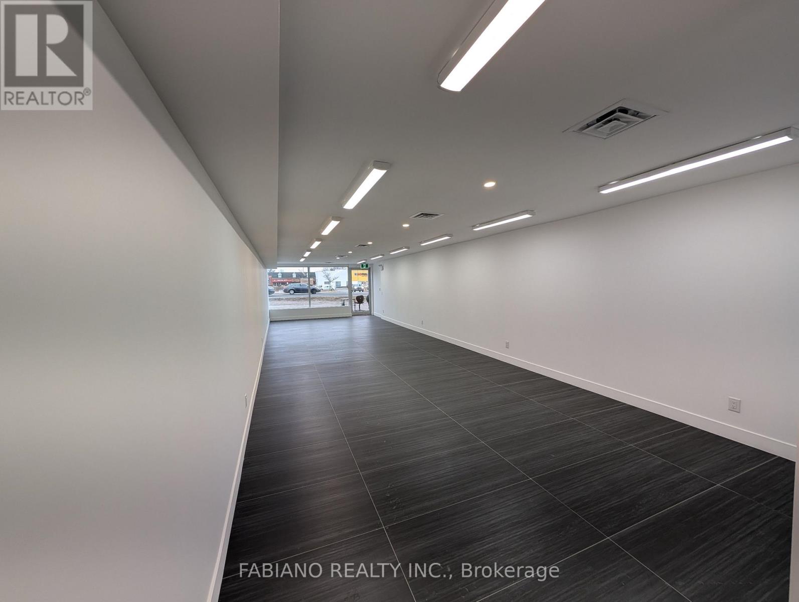 2 - 13130 Yonge Street Property Photo 8
