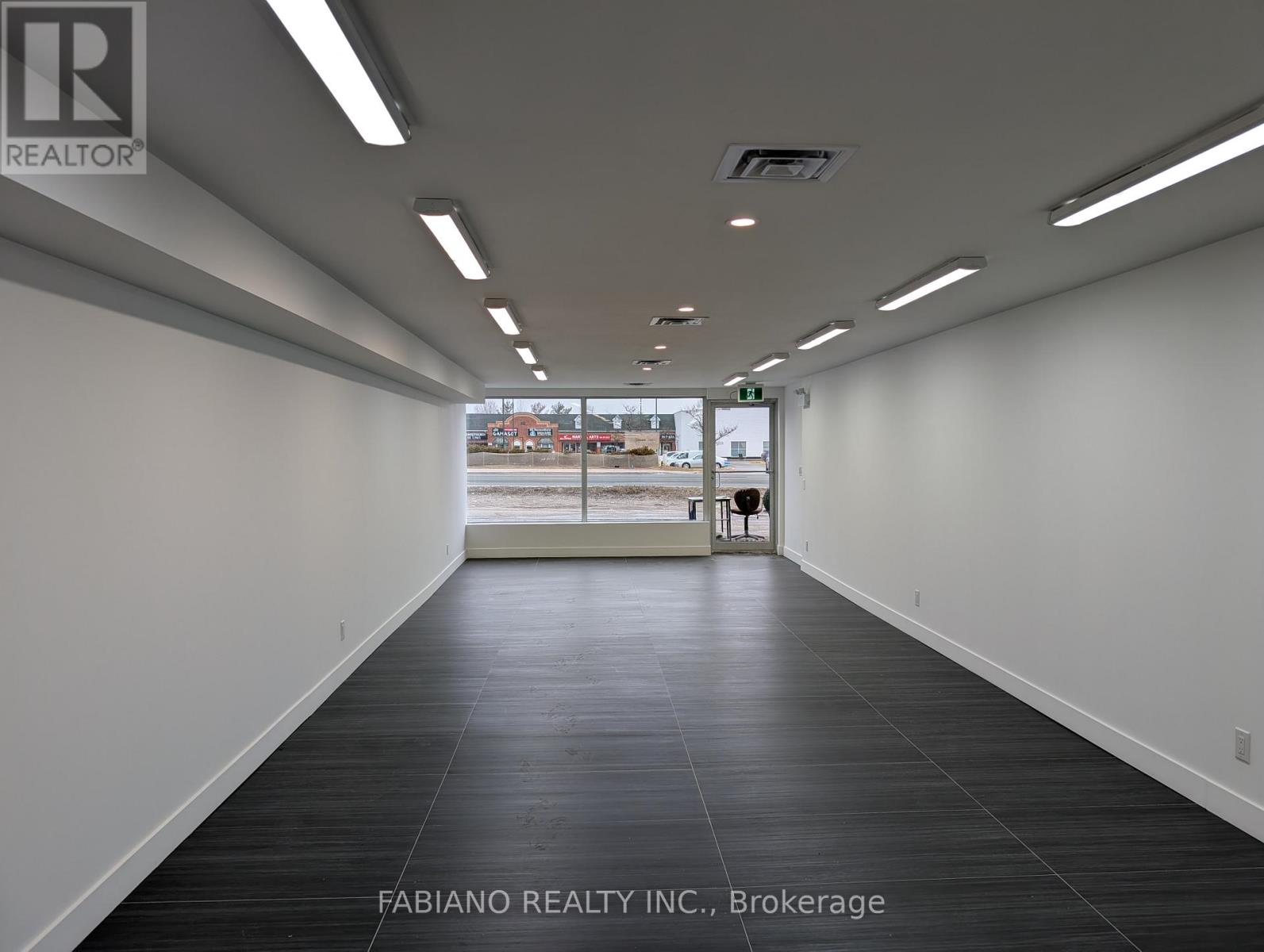 2 - 13130 Yonge Street Property Photo 2