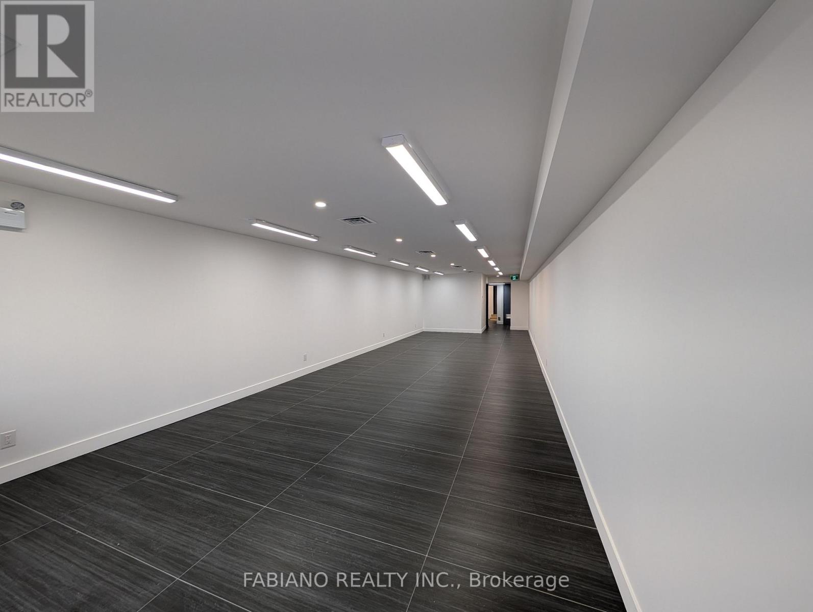 2 - 13130 Yonge Street Property Photo 6