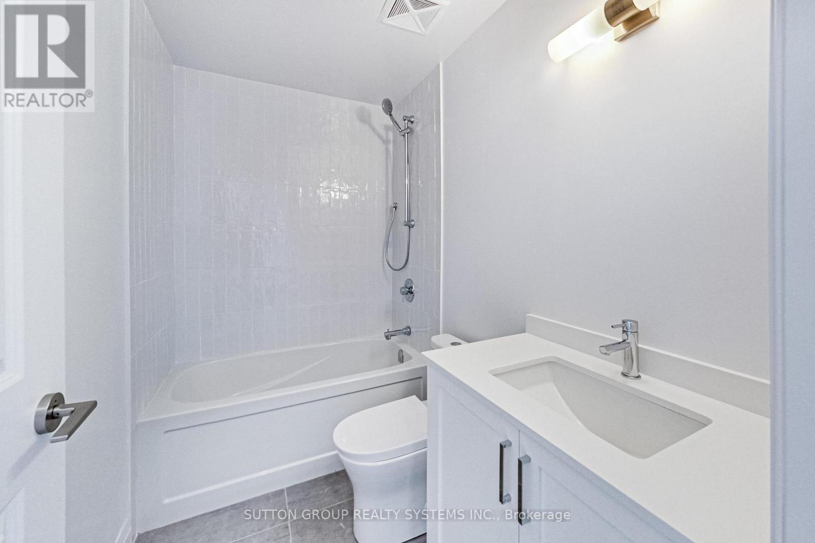 1704 - 10 Gatineau Drive Property Photo 22