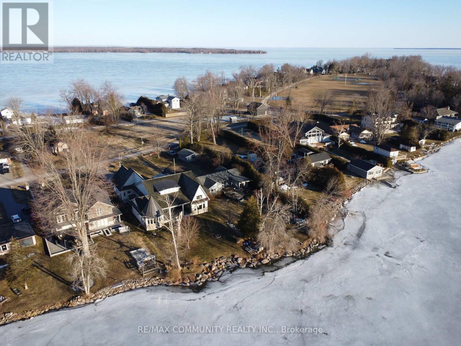 579 Duclos Point Road Property Photo 1