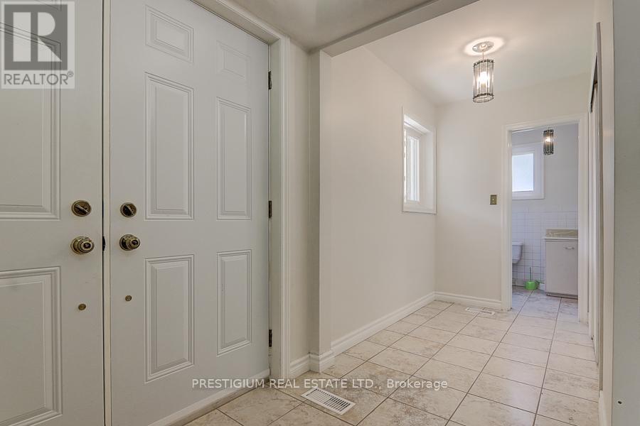 57 Laureleaf Road Property Photo 3
