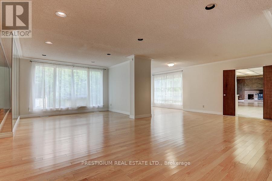 57 Laureleaf Road Property Photo 8