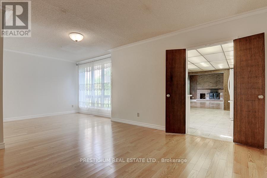 57 Laureleaf Road Property Photo 12