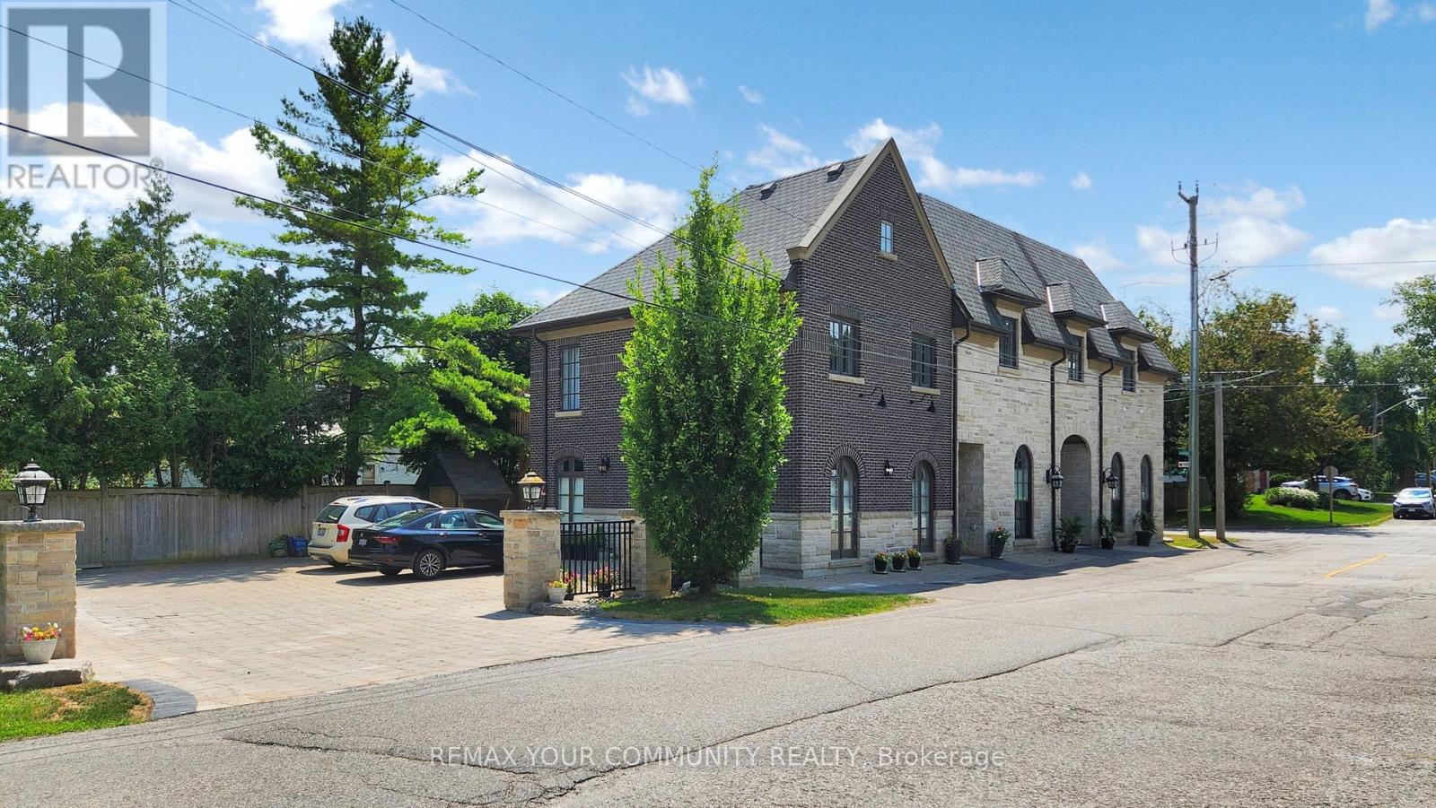 42 Somerville Street Property Photo 3