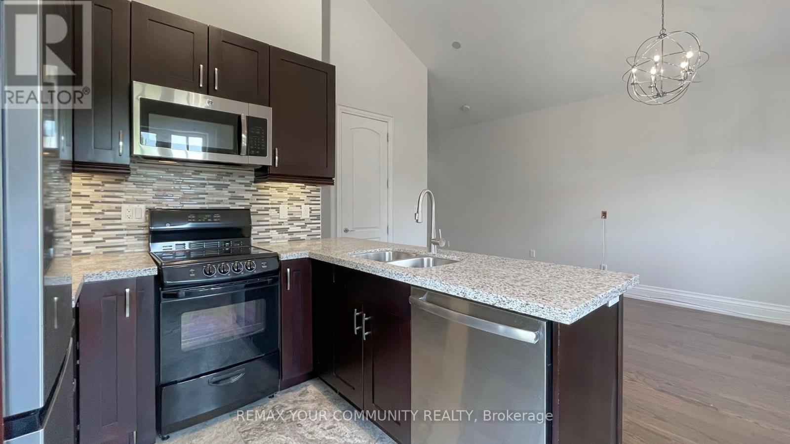 42 Somerville Street Property Photo 40