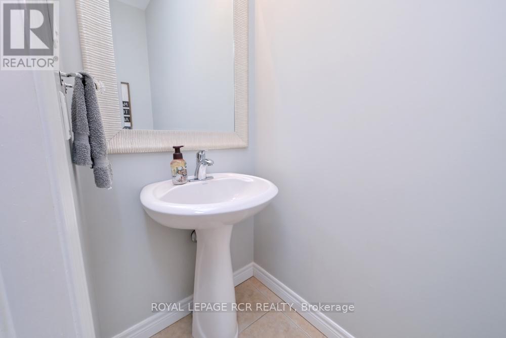 10 Fisher Drive Property Photo 6