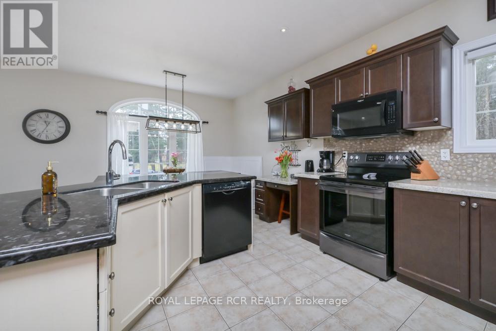 10 Fisher Drive Property Photo 14