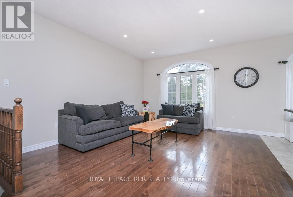 10 Fisher Drive Property Photo 15