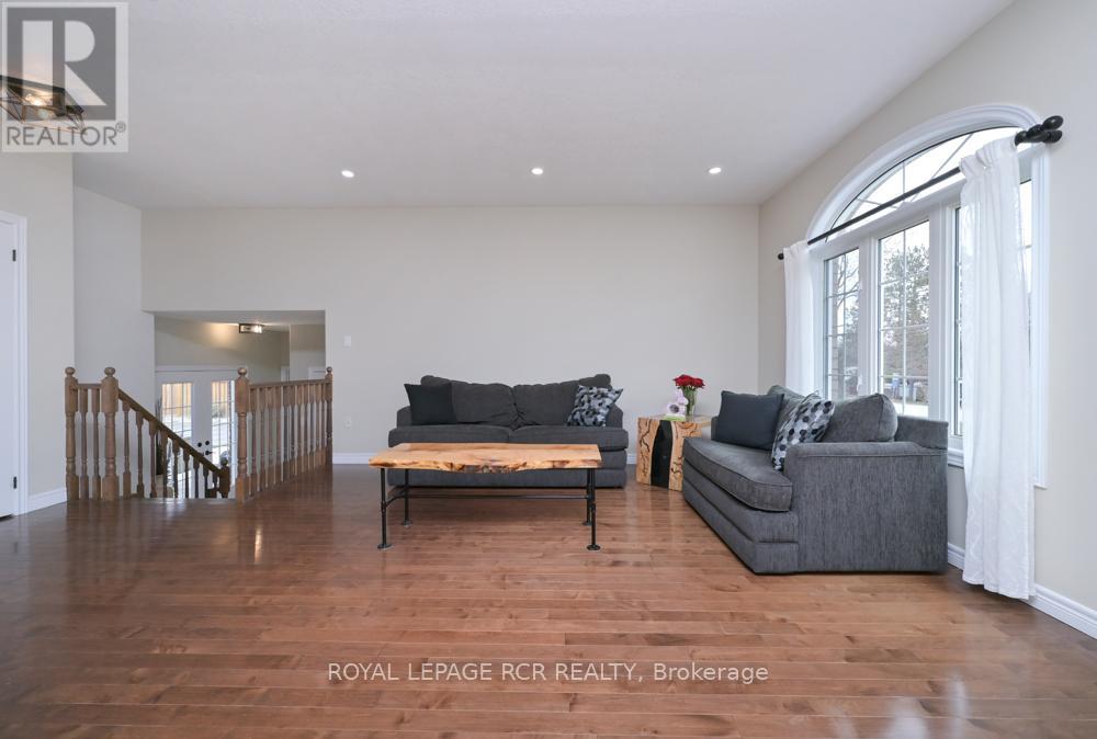 10 Fisher Drive Property Photo 16
