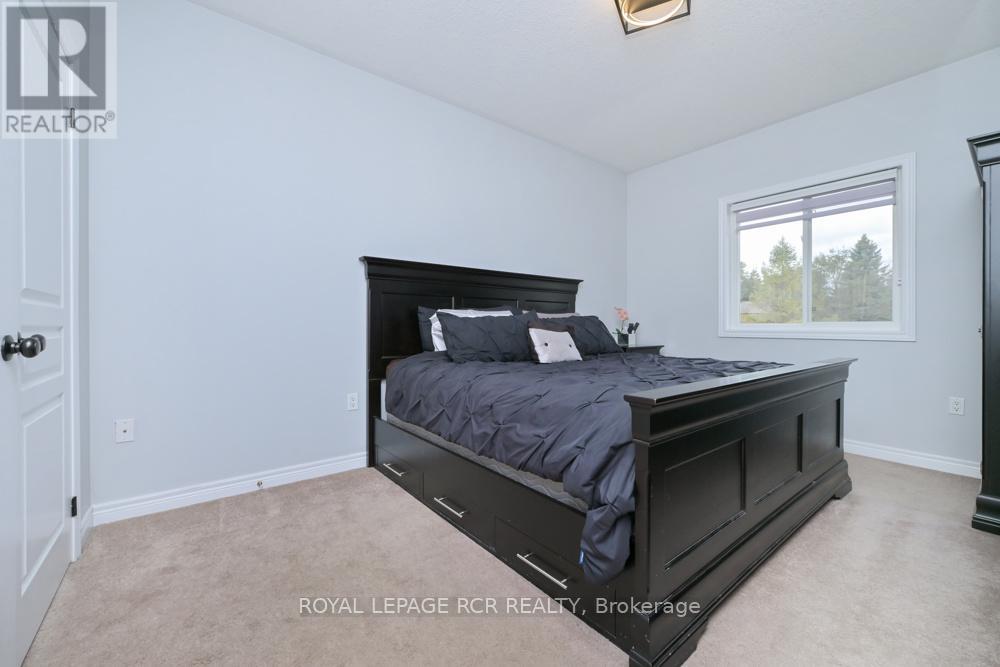 10 Fisher Drive Property Photo 17