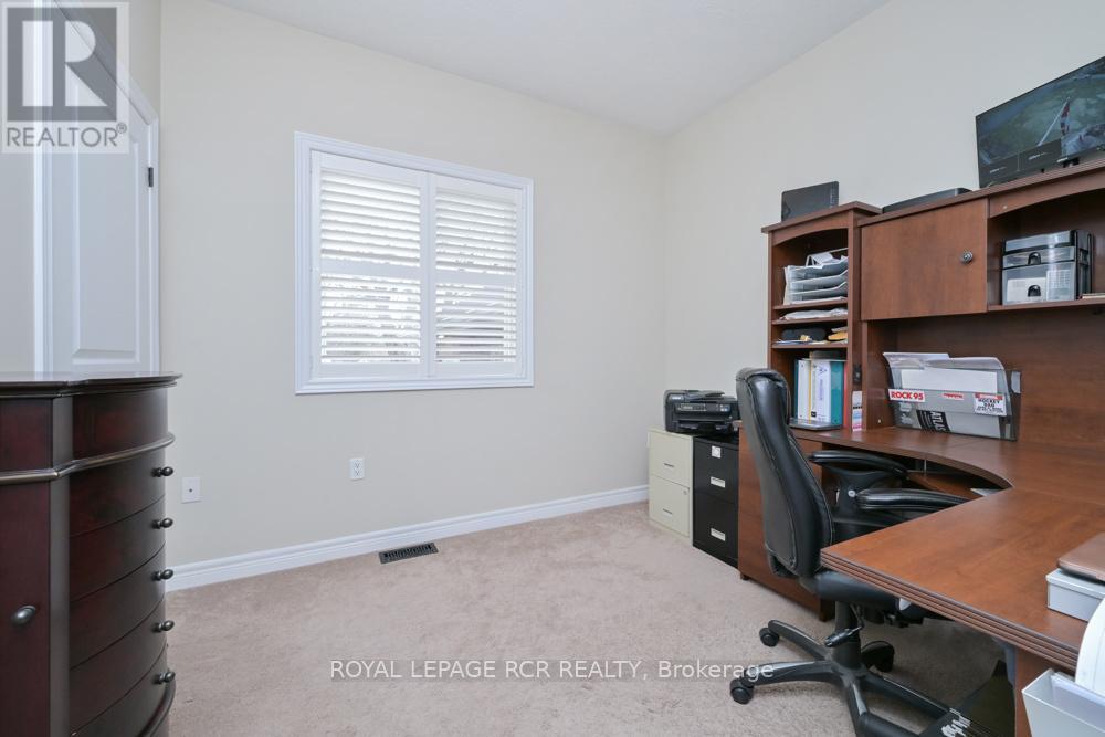 10 Fisher Drive Property Photo 20