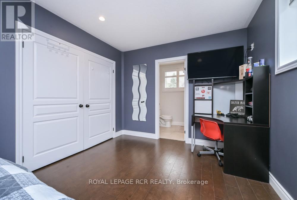 10 Fisher Drive Property Photo 26