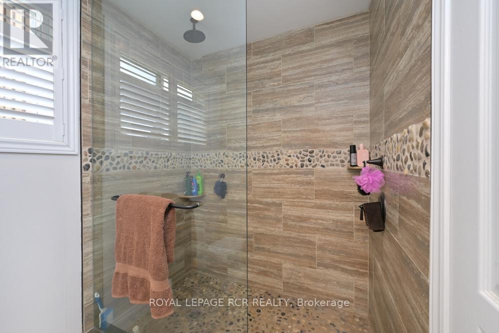 10 Fisher Drive Property Photo 28