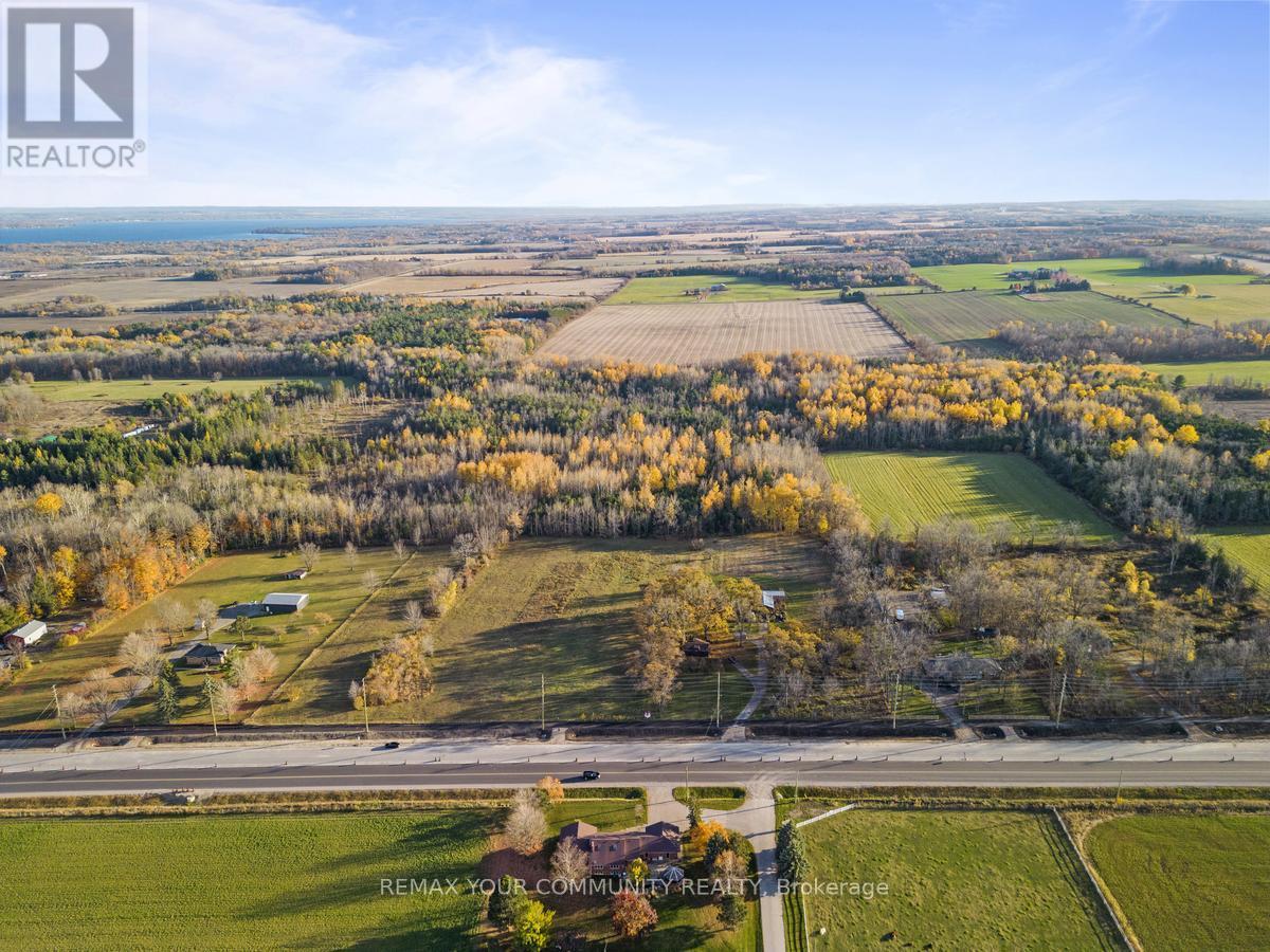 1703 Innisfil Beach Road Property Photo 2