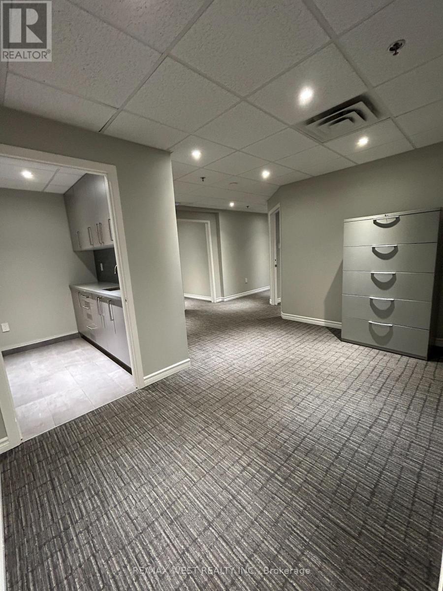 3 - 176 Rivermede Road Property Photo 12