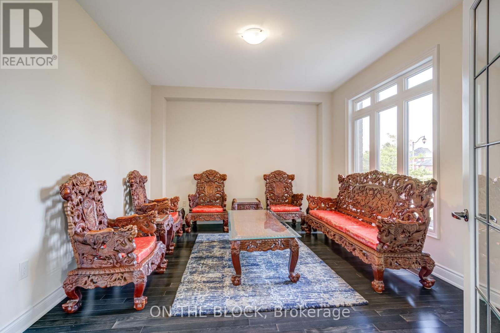 24 Whitewood Drive Property Photo 19