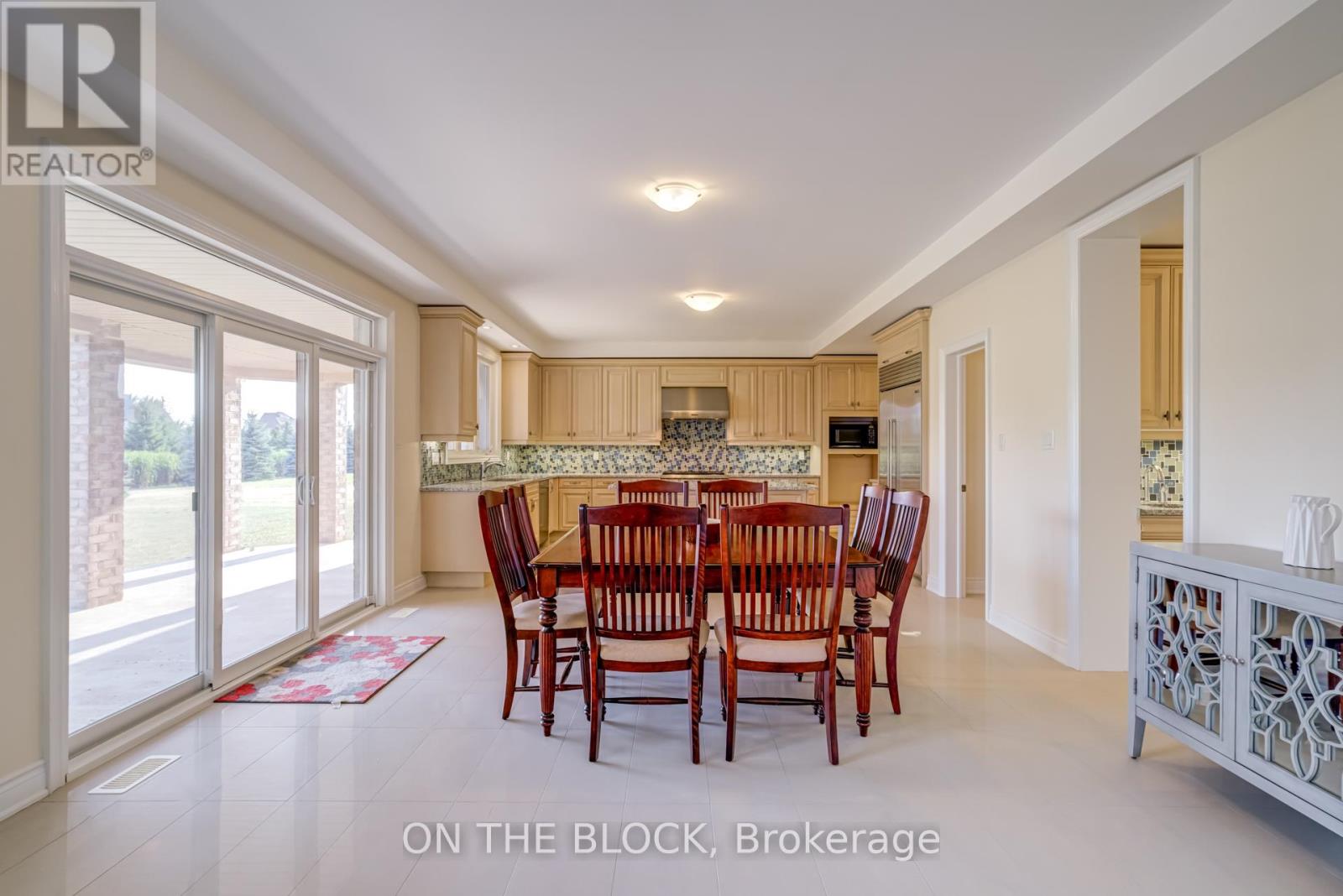 24 Whitewood Drive Property Photo 28