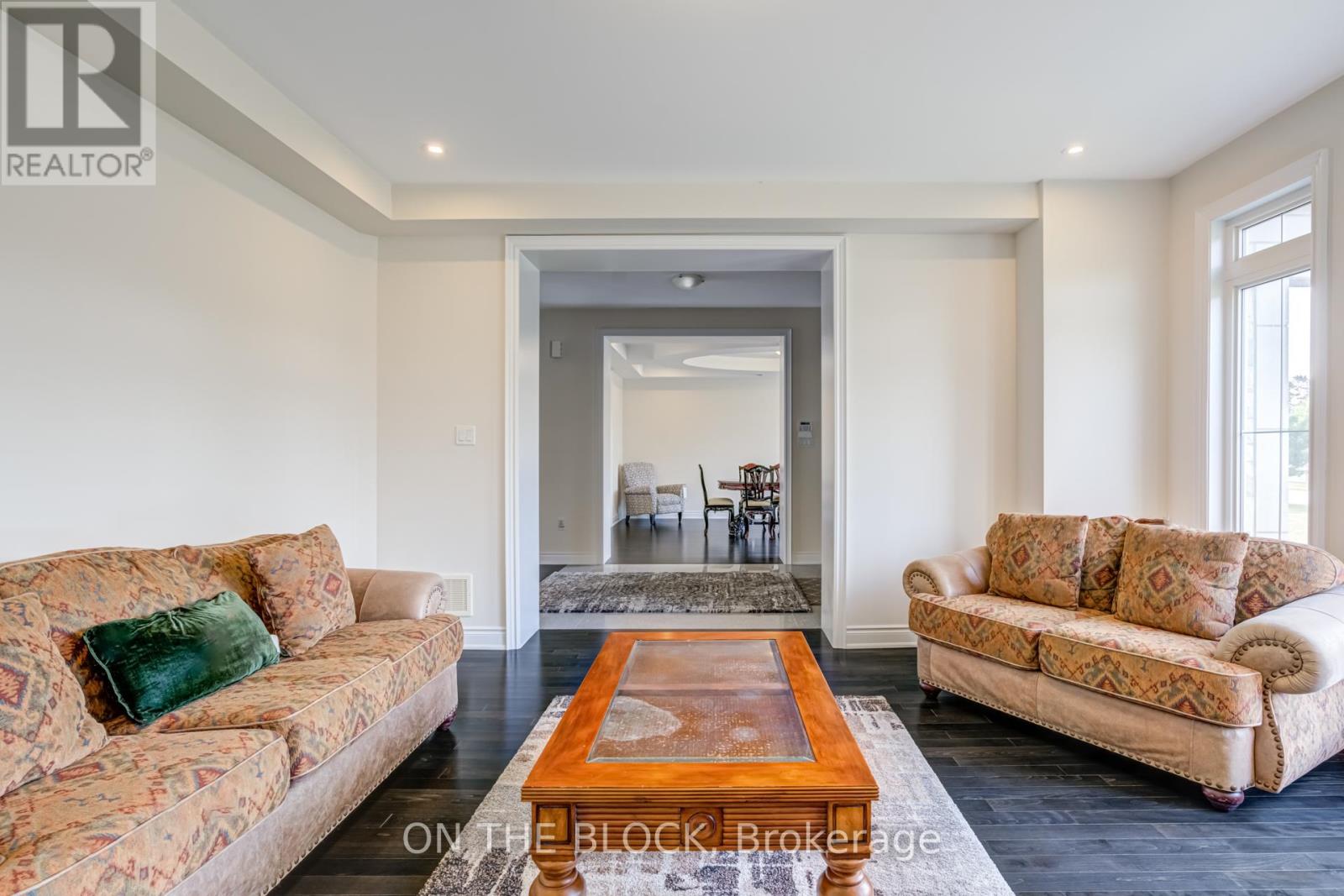 24 Whitewood Drive Property Photo 37