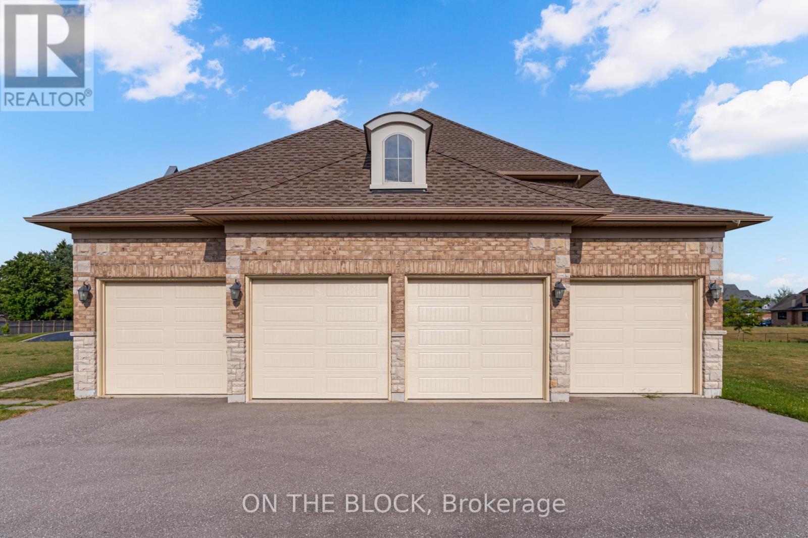 24 Whitewood Drive Property Photo 49