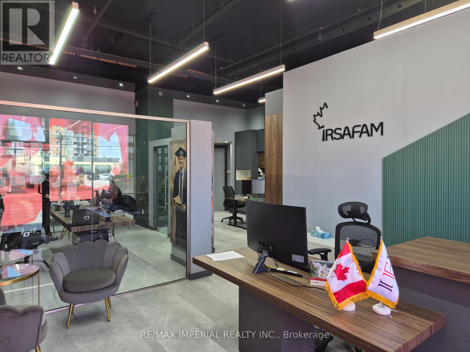 10376 Yonge Street Property Photo 6