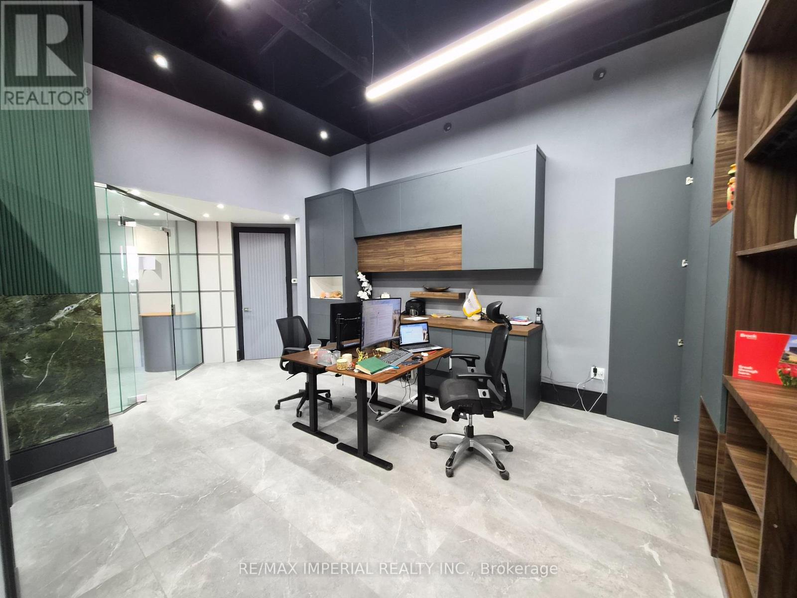 10376 Yonge Street Property Photo 7