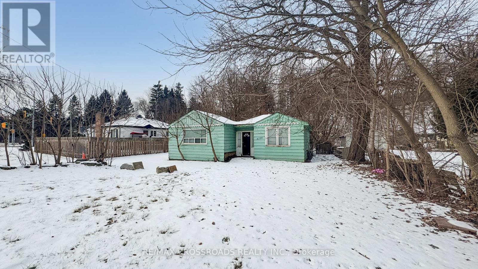 8204 Islington Avenue Property Photo 3