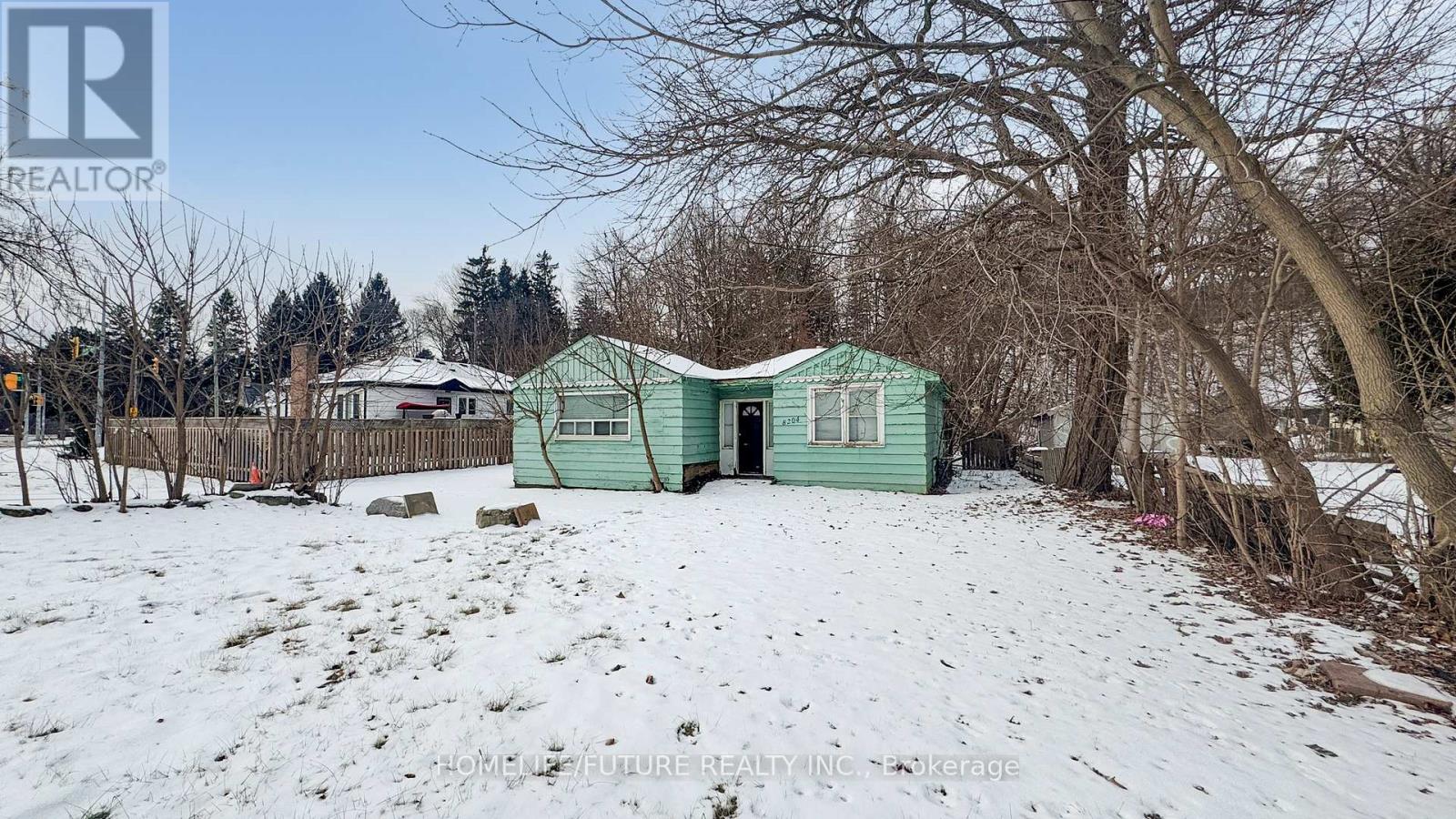 8204 Islington Avenue Property Photo 3