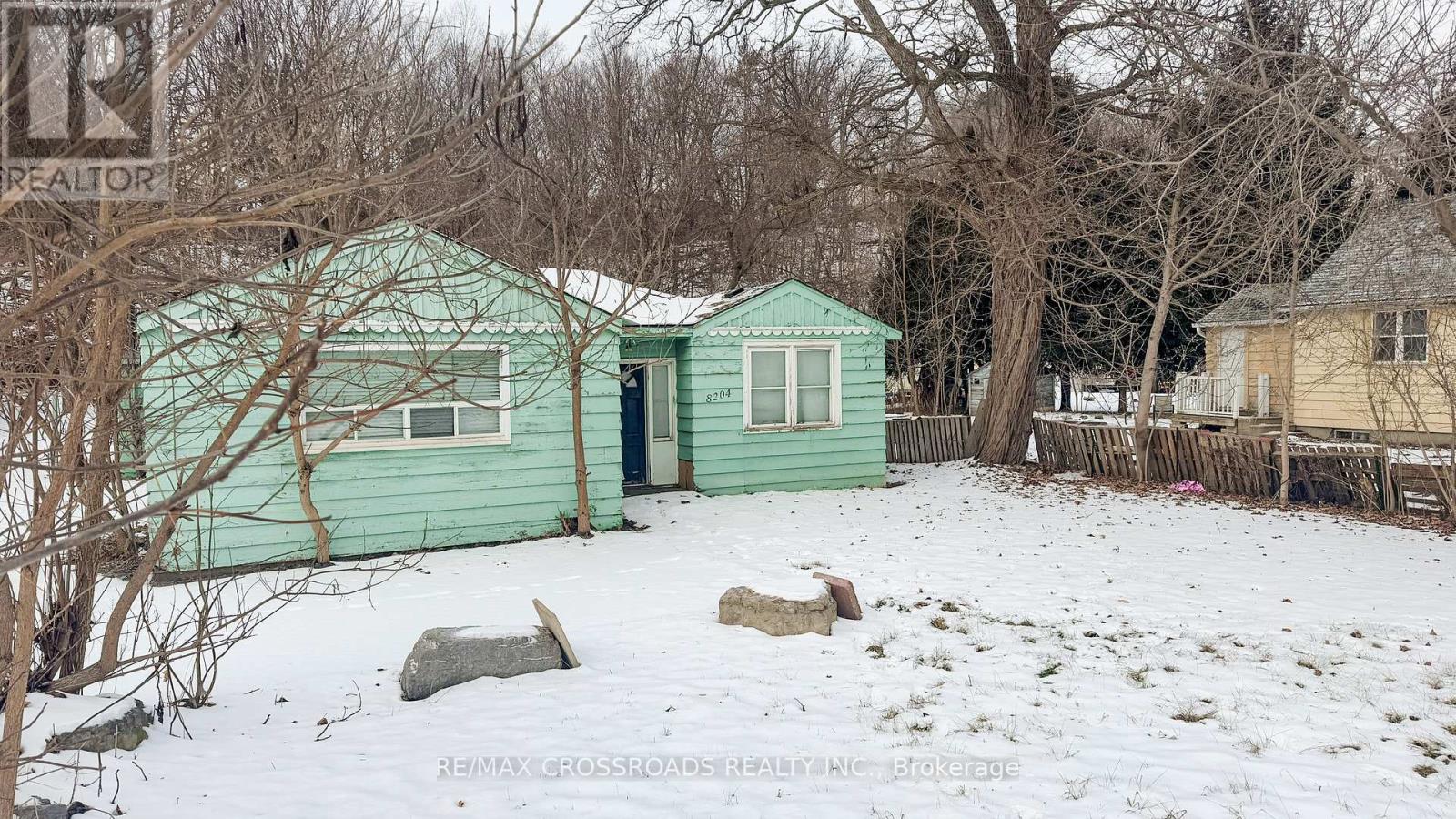 8204 Islington Avenue Property Photo 6