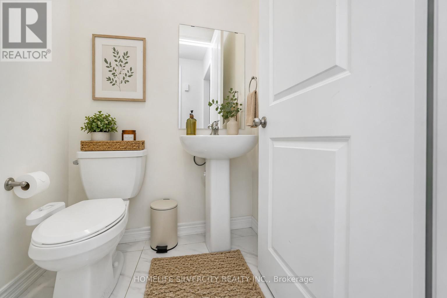 31 Canard Drive Property Photo 6