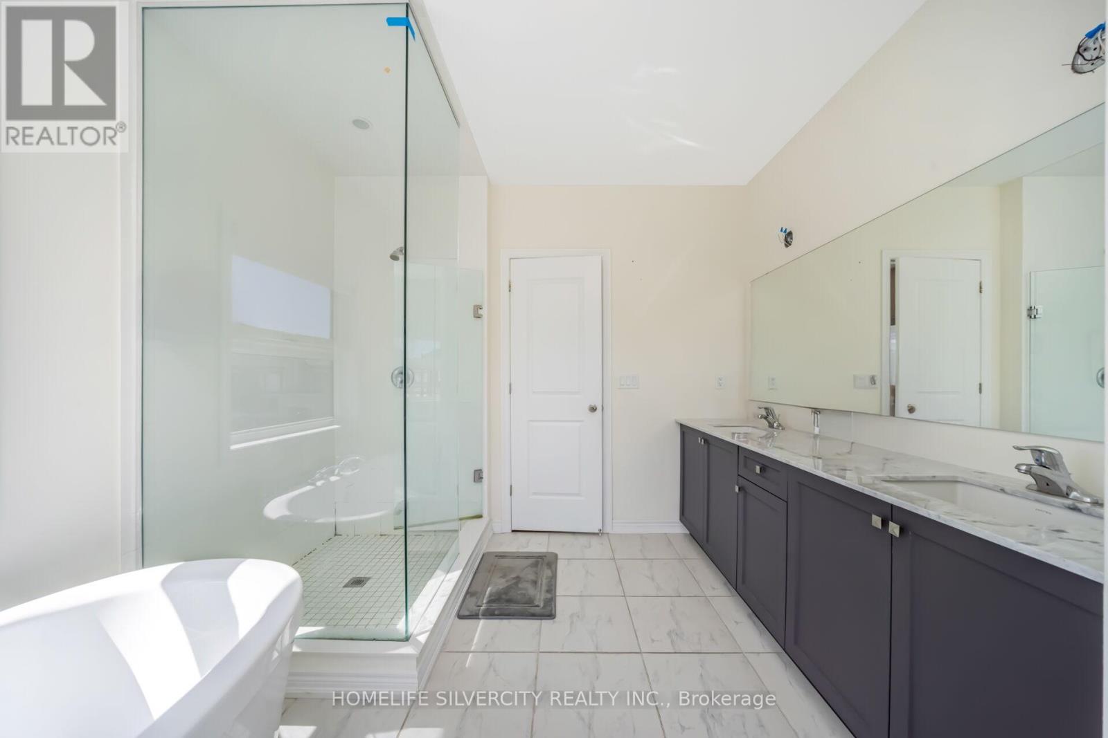 31 Canard Drive Property Photo 28
