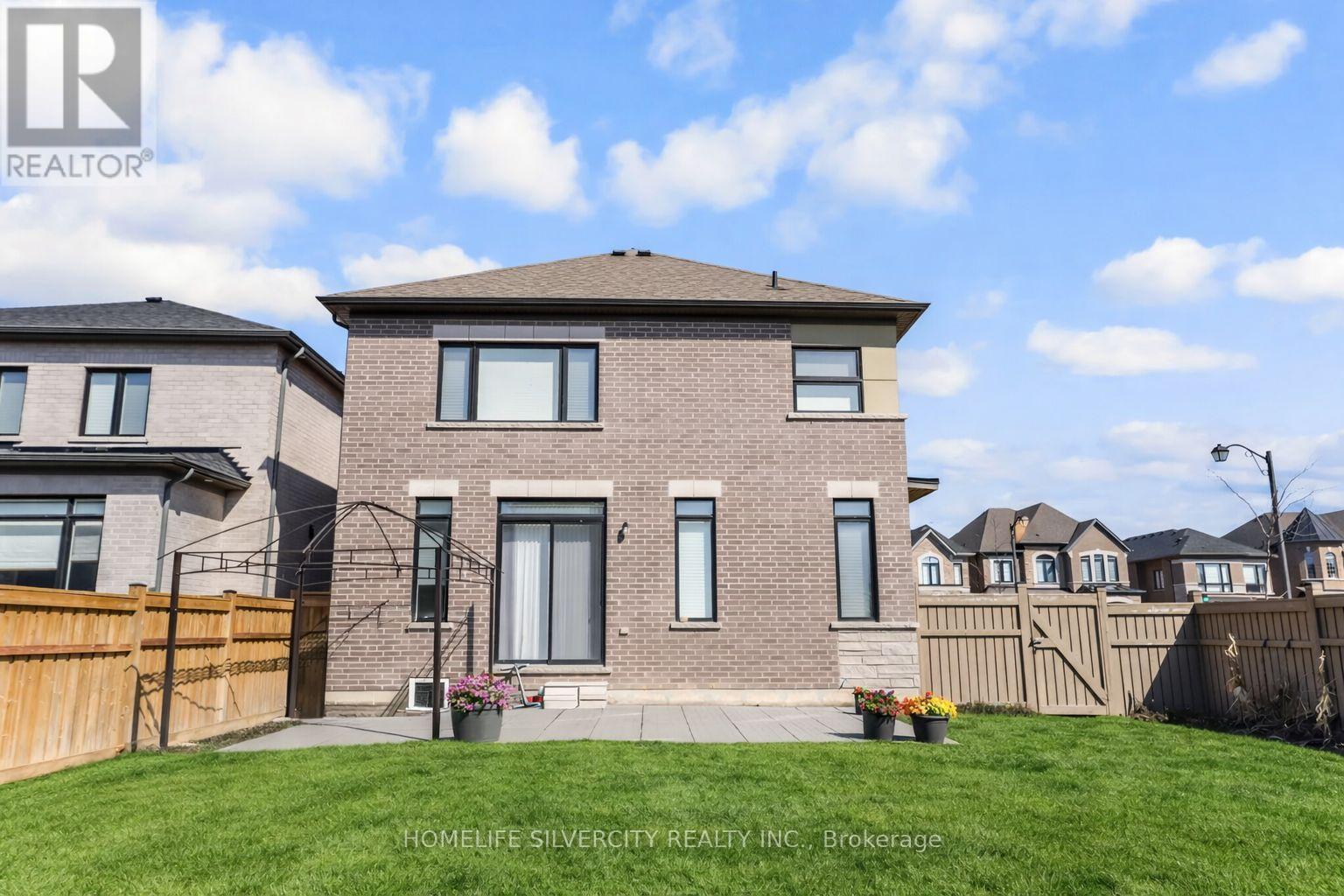 31 Canard Drive Property Photo 43