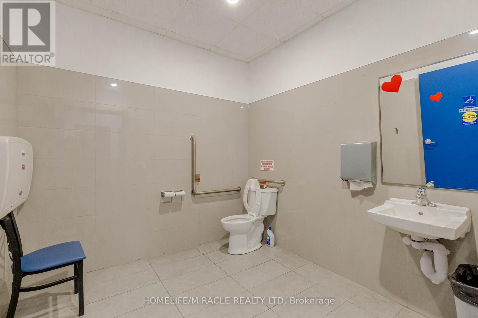 6 & 7 - 1840 Major Mackenzie Drive Property Photo 49