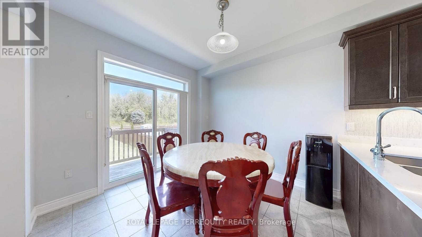 28 Richmond Park Drive Property Photo 19