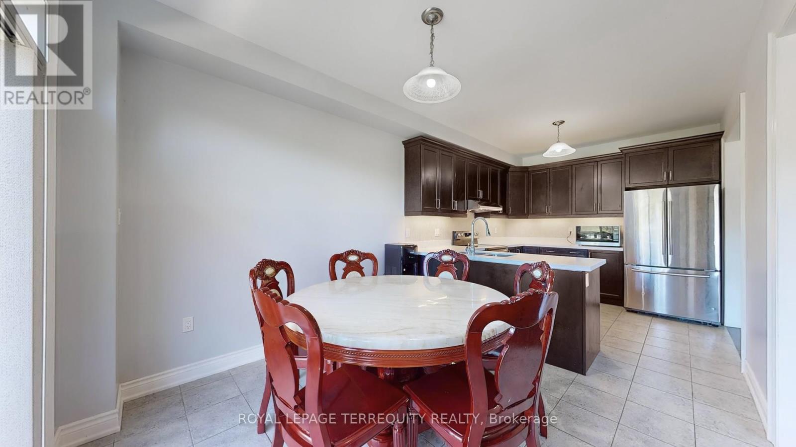 28 Richmond Park Drive Property Photo 20