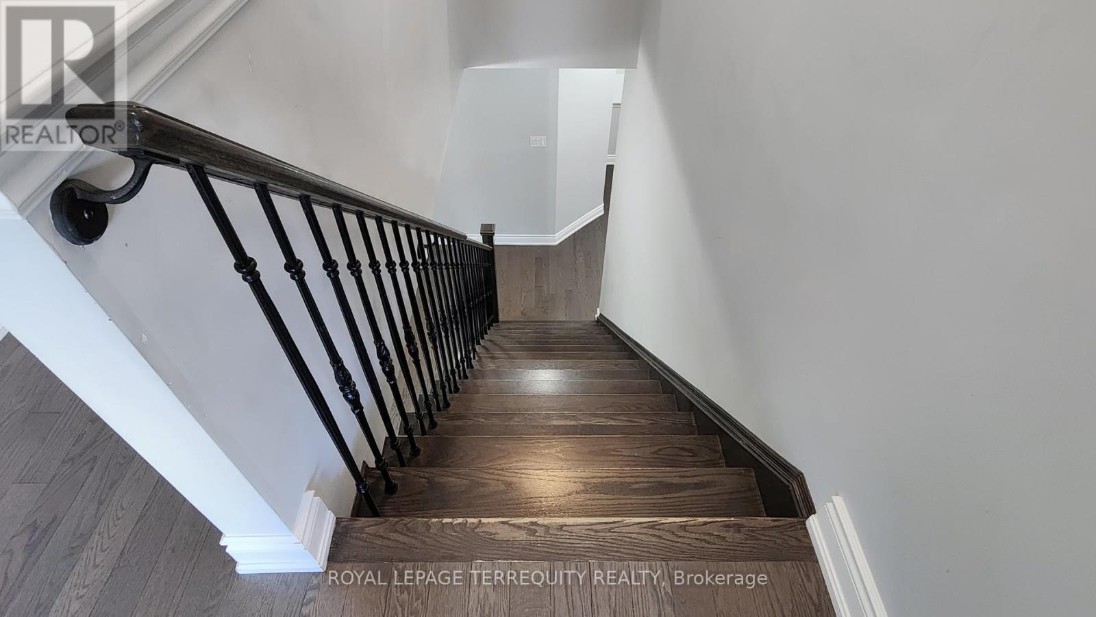 28 Richmond Park Drive Property Photo 25
