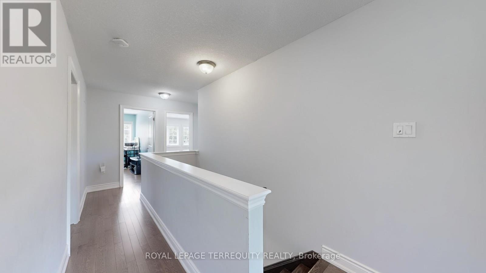 28 Richmond Park Drive Property Photo 26