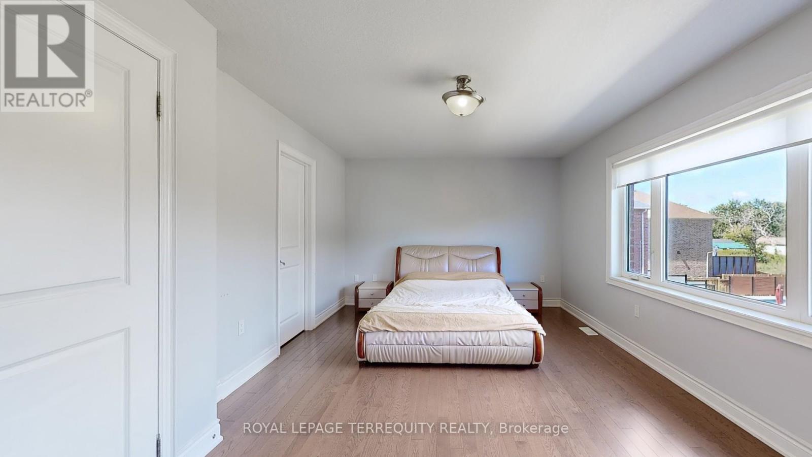 28 Richmond Park Drive Property Photo 27