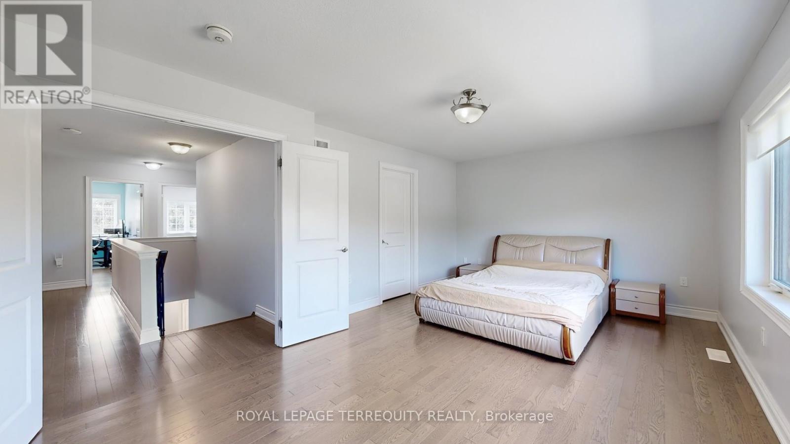 28 Richmond Park Drive Property Photo 28